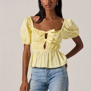 ASTR The Label Sunny Lemon Blouse.